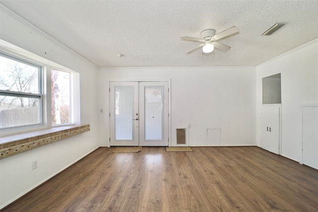 1914 Del Oak Drive, Mesquite, TX 75149