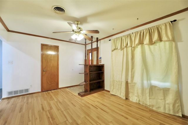 1914 Del Oak Drive, Mesquite, TX 75149