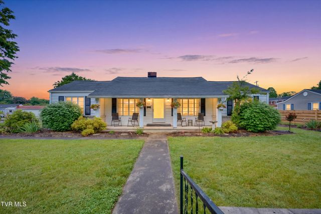 706 East Holston Avenue, Johnson City, TN 37601
