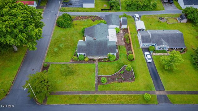 706 East Holston Avenue, Johnson City, TN 37601