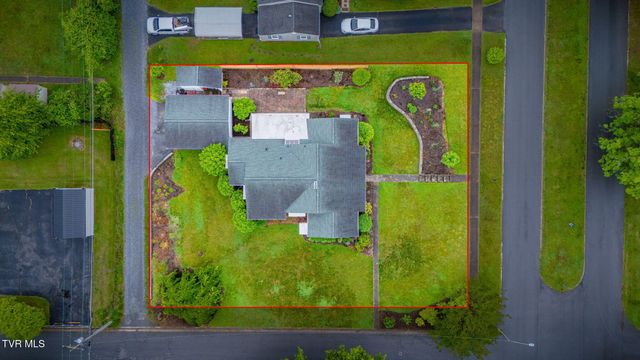 706 East Holston Avenue, Johnson City, TN 37601