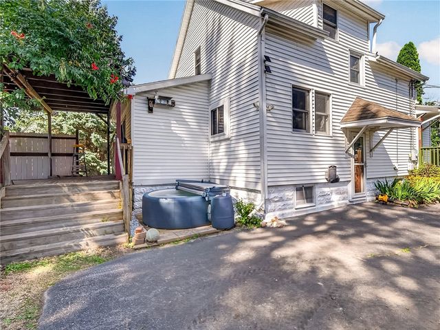 73 Ardella Street, Gates, NY 14606