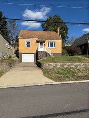 3323 Villawood Ave, Bethel Park, PA 15227