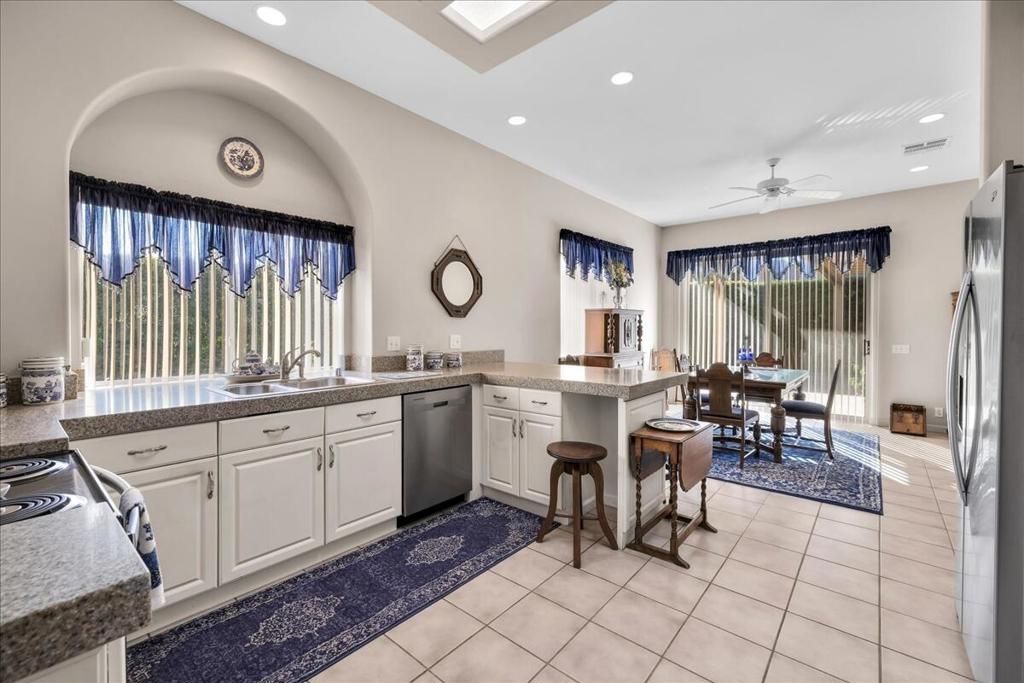 Image 14 of property listing at 50915 Paloma Court, La Quinta, CA 92253