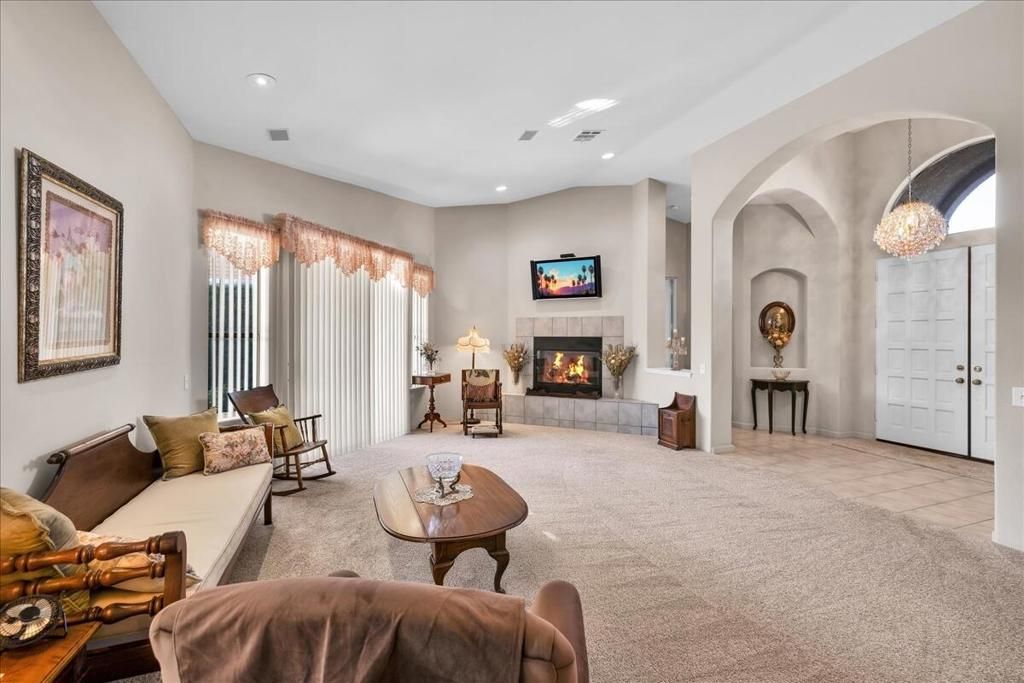 Image 6 of property listing at 50915 Paloma Court, La Quinta, CA 92253