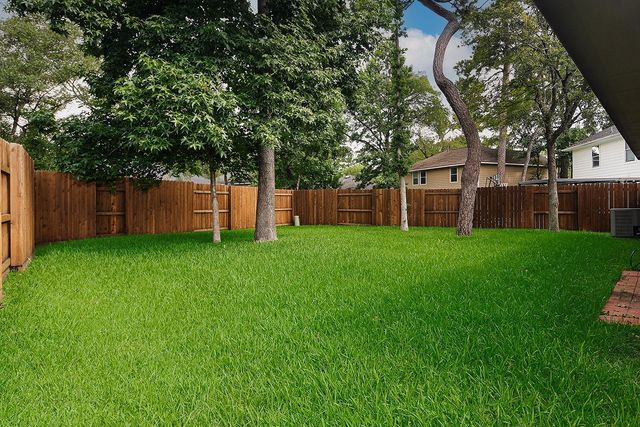 139 S Vesper Bend Circle, The Woodlands, TX 77382