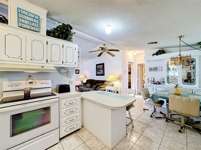 8227 CINNAMON LANE, Port St Lucie, FL 34952