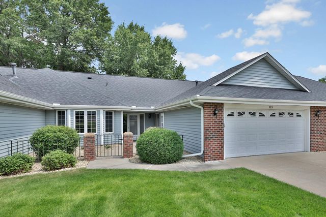 1123 Lois Court, Shoreview, MN 55126