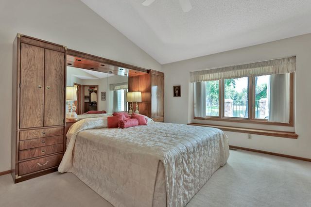 1123 Lois Court, Shoreview, MN 55126