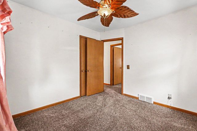 3105 AVENUE I, Council Bluffs, IA 51501