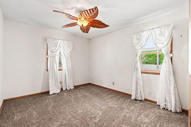 3105 AVENUE I, Council Bluffs, IA 51501
