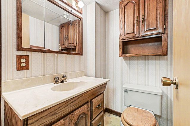3105 AVENUE I, Council Bluffs, IA 51501
