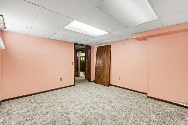 3105 AVENUE I, Council Bluffs, IA 51501