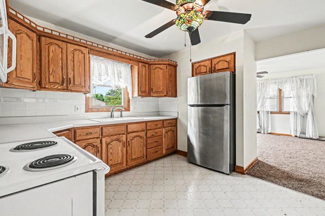 3105 AVENUE I, Council Bluffs, IA 51501
