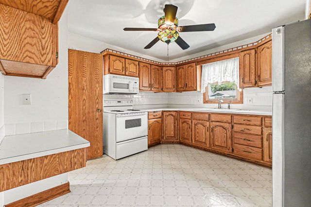 3105 AVENUE I, Council Bluffs, IA 51501