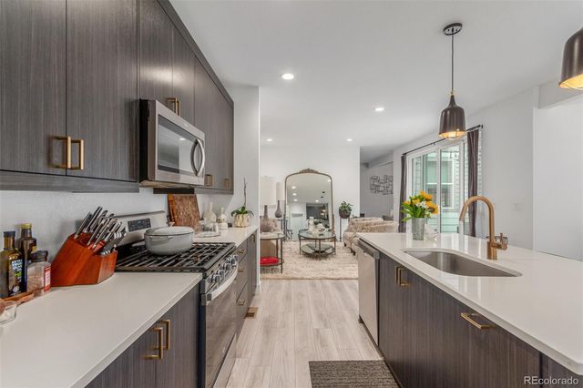 21451 E 60th Avenue, Aurora, CO 80019