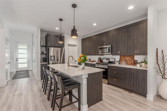 21451 E 60th Avenue, Aurora, CO 80019