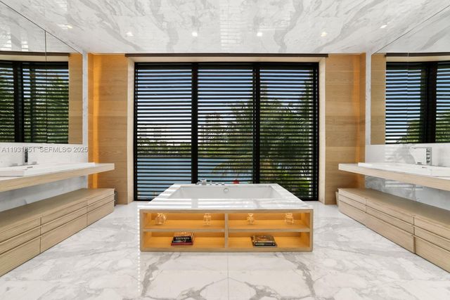 6411 Allison Rd, Miami Beach, FL 33141