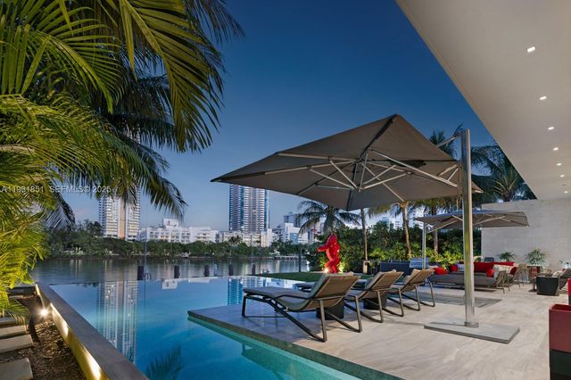 6411 Allison Rd, Miami Beach, FL 33141