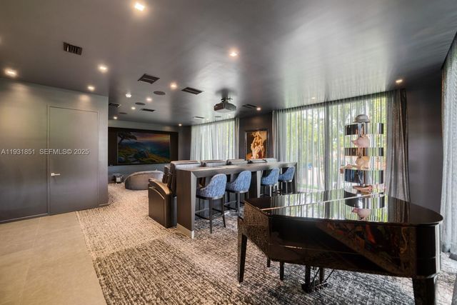 6411 Allison Rd, Miami Beach, FL 33141