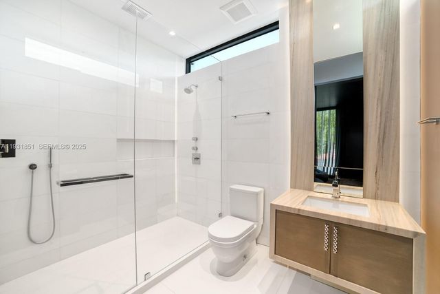 6411 Allison Rd, Miami Beach, FL 33141