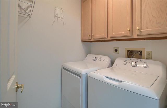 484 BRIGHTON PL, Mechanicsburg, PA 17055