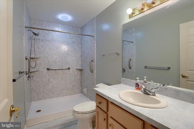 484 BRIGHTON PL, Mechanicsburg, PA 17055