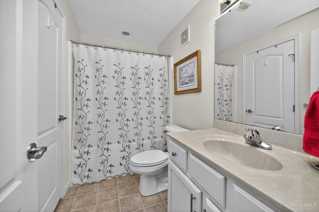 1185 Creek Cove, Hamilton Twp, OH 45039