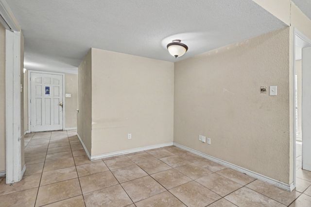 7107 Blackberry Drive, Arlington, TX 76016