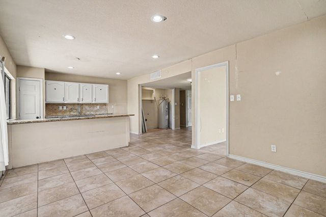 7107 Blackberry Drive, Arlington, TX 76016