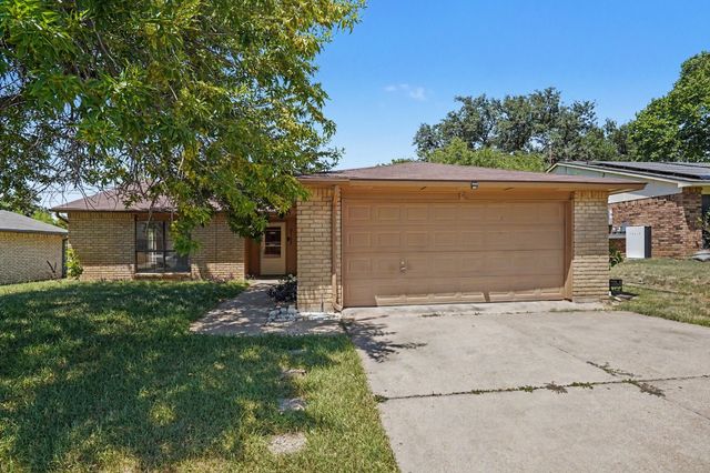 7107 Blackberry Drive, Arlington, TX 76016