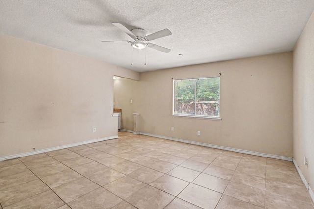 7107 Blackberry Drive, Arlington, TX 76016