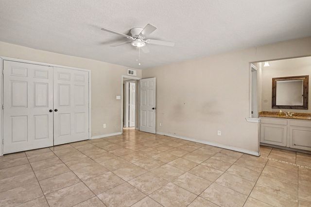 7107 Blackberry Drive, Arlington, TX 76016