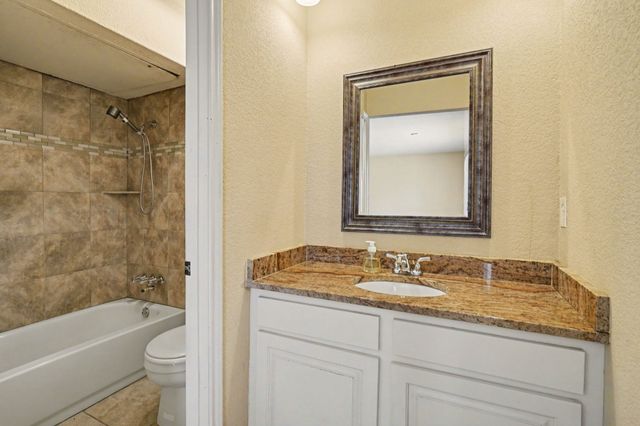 7107 Blackberry Drive, Arlington, TX 76016