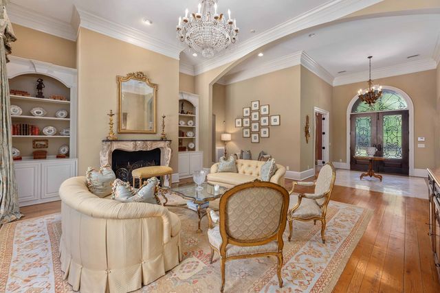 7555 River Crest Drive, Columbus, GA 31904