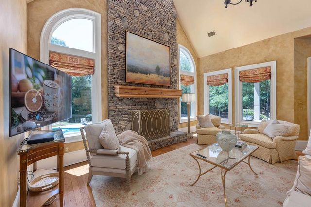 7555 River Crest Drive, Columbus, GA 31904