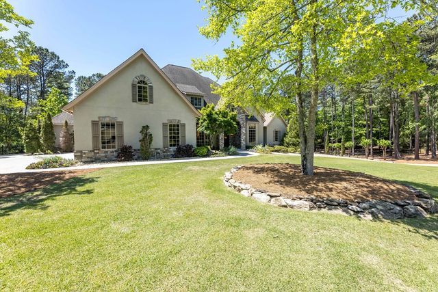 7555 River Crest Drive, Columbus, GA 31904