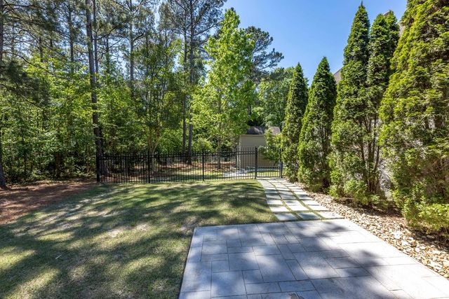 7555 River Crest Drive, Columbus, GA 31904