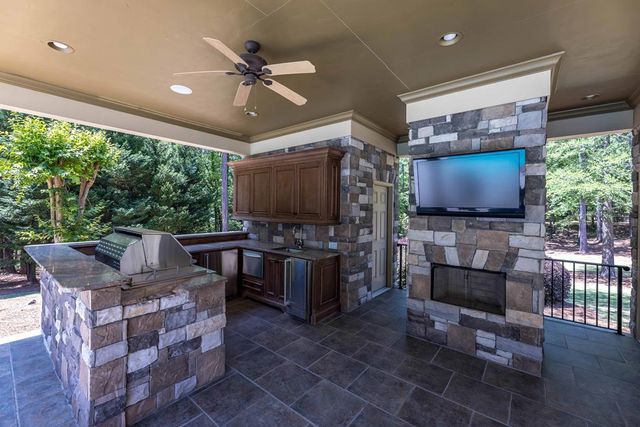 7555 River Crest Drive, Columbus, GA 31904