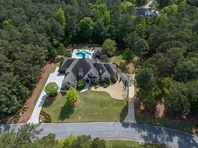 7555 River Crest Drive, Columbus, GA 31904