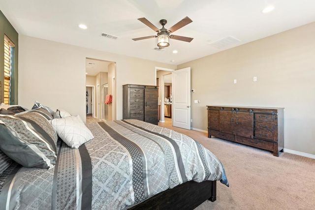 51862 Via Crespi, La Quinta, CA 92253