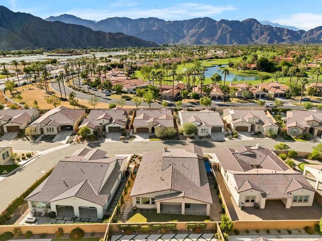 51862 Via Crespi, La Quinta, CA 92253
