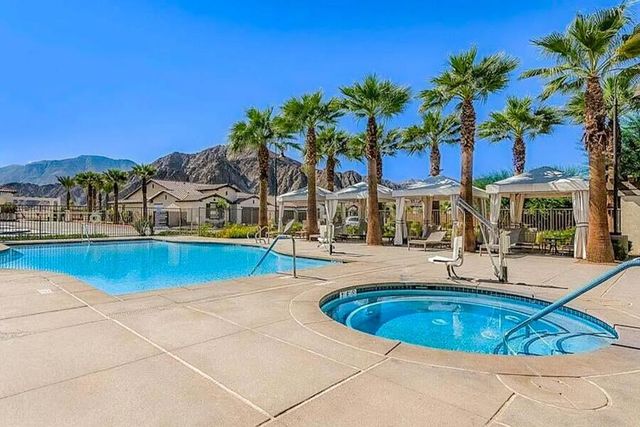 51862 Via Crespi, La Quinta, CA 92253