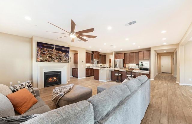 51862 Via Crespi, La Quinta, CA 92253