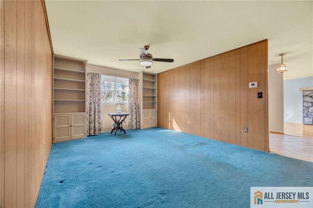 25 Greenwich Road, Edison, NJ 08820