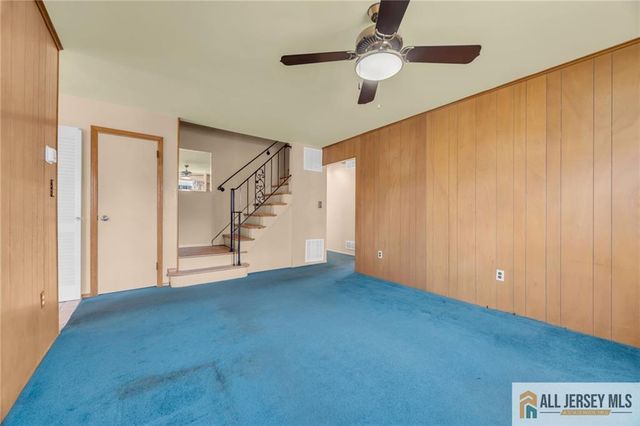 25 Greenwich Road, Edison, NJ 08820