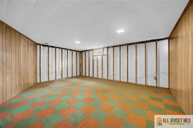 25 Greenwich Road, Edison, NJ 08820