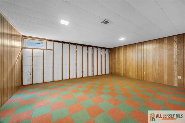 25 Greenwich Road, Edison, NJ 08820