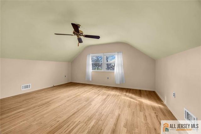 25 Greenwich Road, Edison, NJ 08820