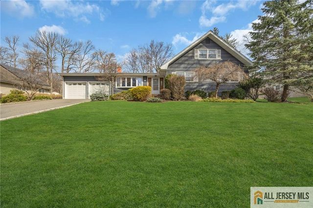 25 Greenwich Road, Edison, NJ 08820